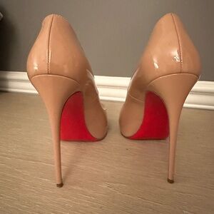 Christian Louboutin New Very Prive Patent Leather Pump